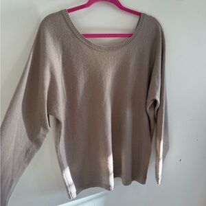 Vince Women's Beige Crew Neck Sweater V Back 100% Cashmere Cozy Designer Minimal